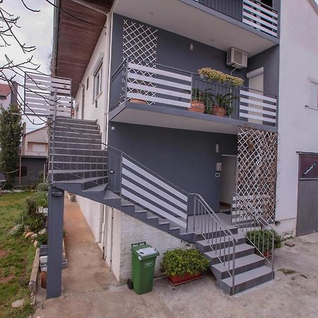 Apartment Sandra ซาดาร์ ภายนอก รูปภาพ